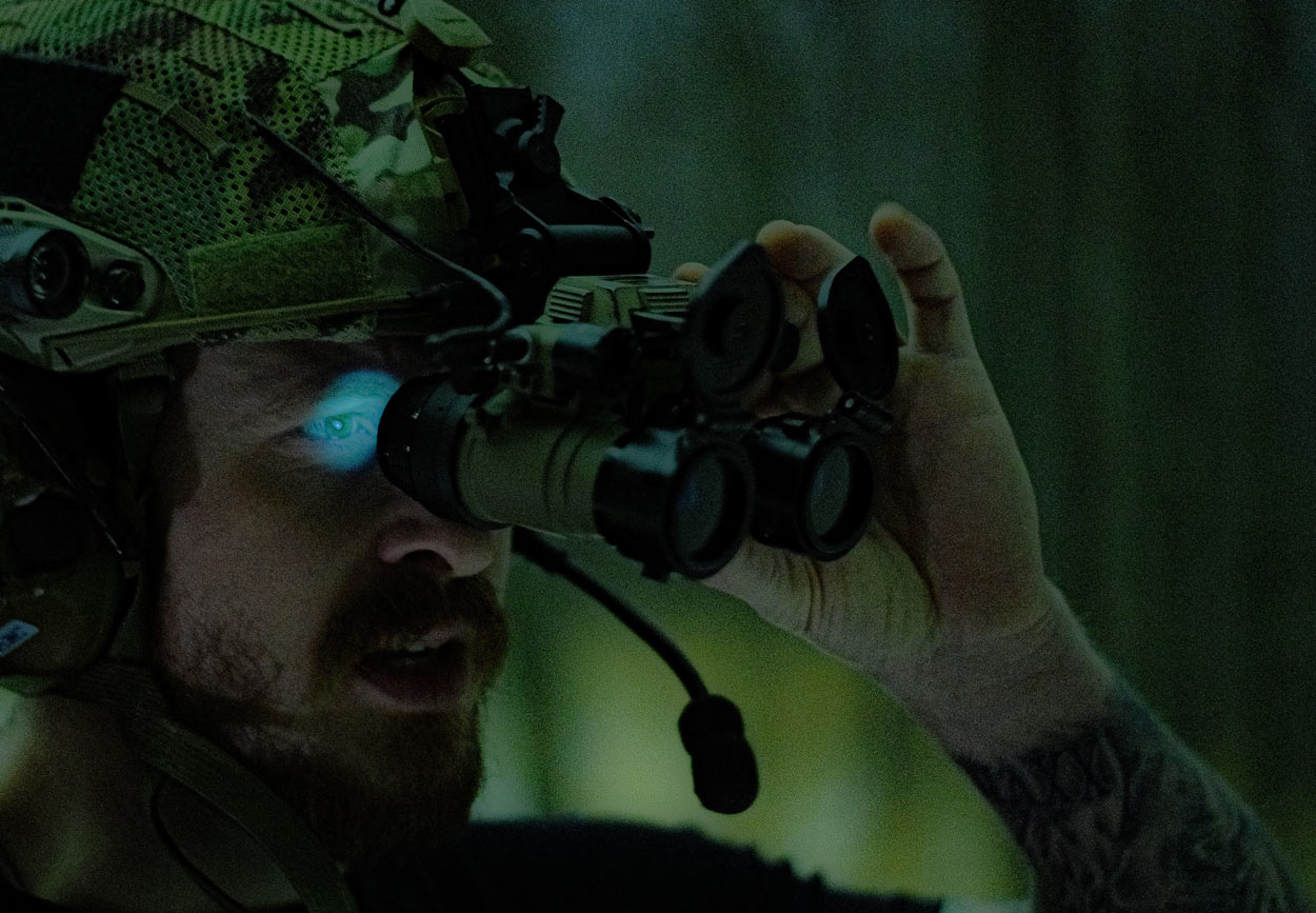 The Ultimate Guide to Night Vision Goggles - Mud Tracks